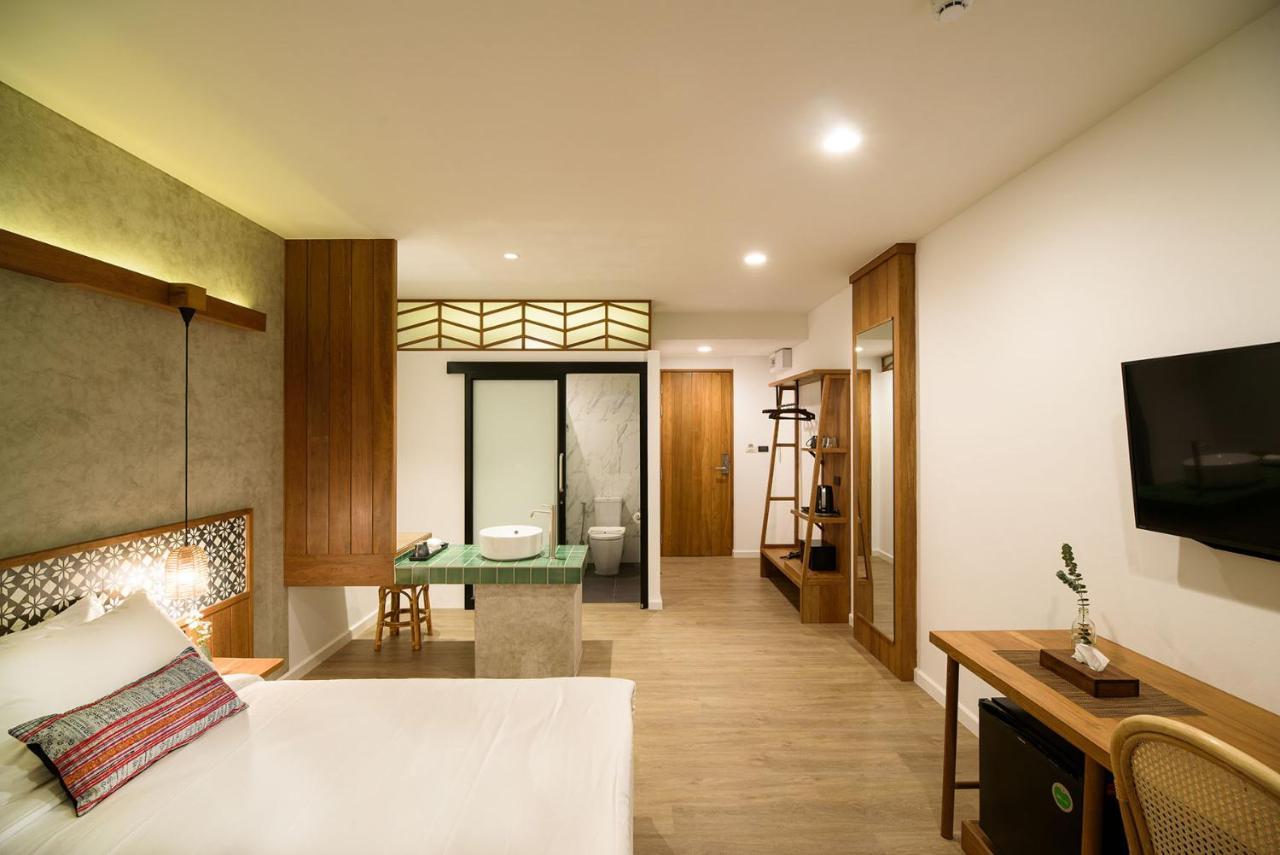 Himku Hotel - Adult Only Chiang Mai Exteriör bild