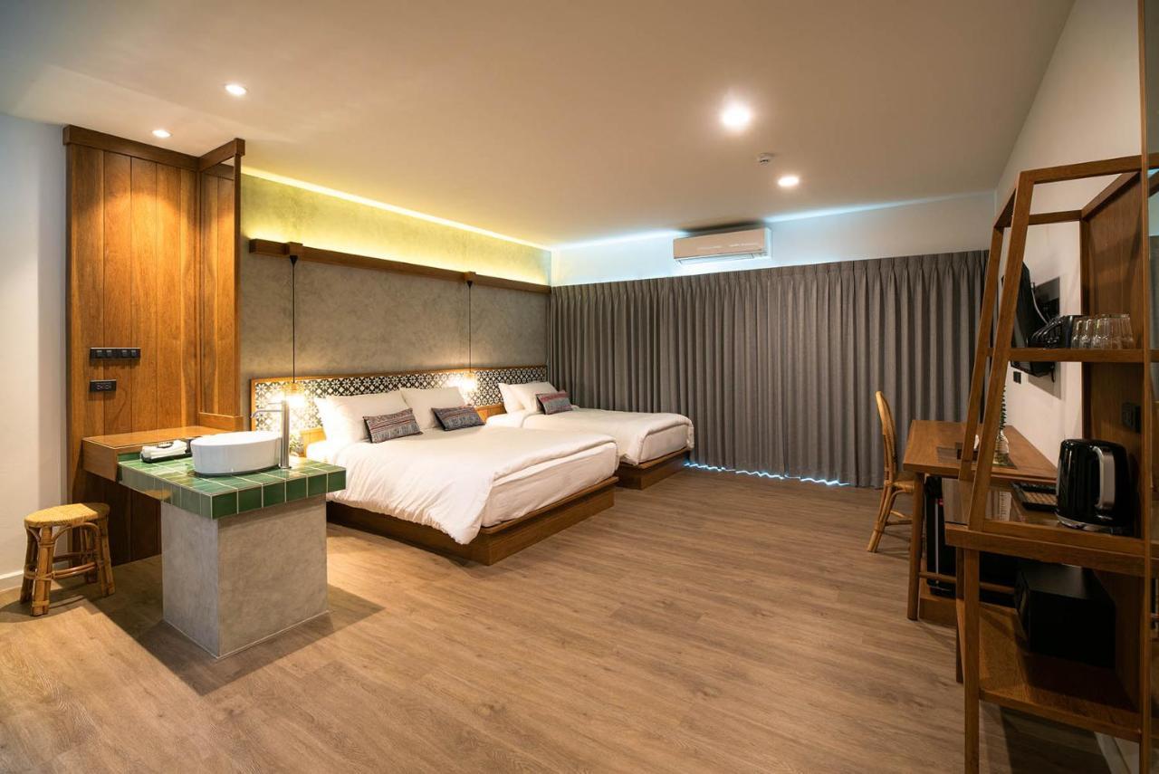 Himku Hotel - Adult Only Chiang Mai Exteriör bild