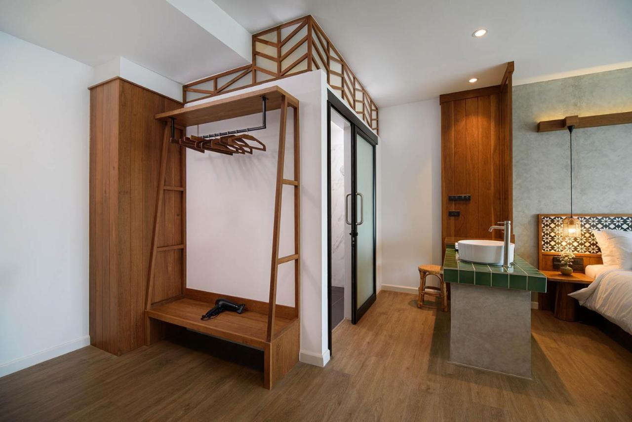Himku Hotel - Adult Only Chiang Mai Exteriör bild