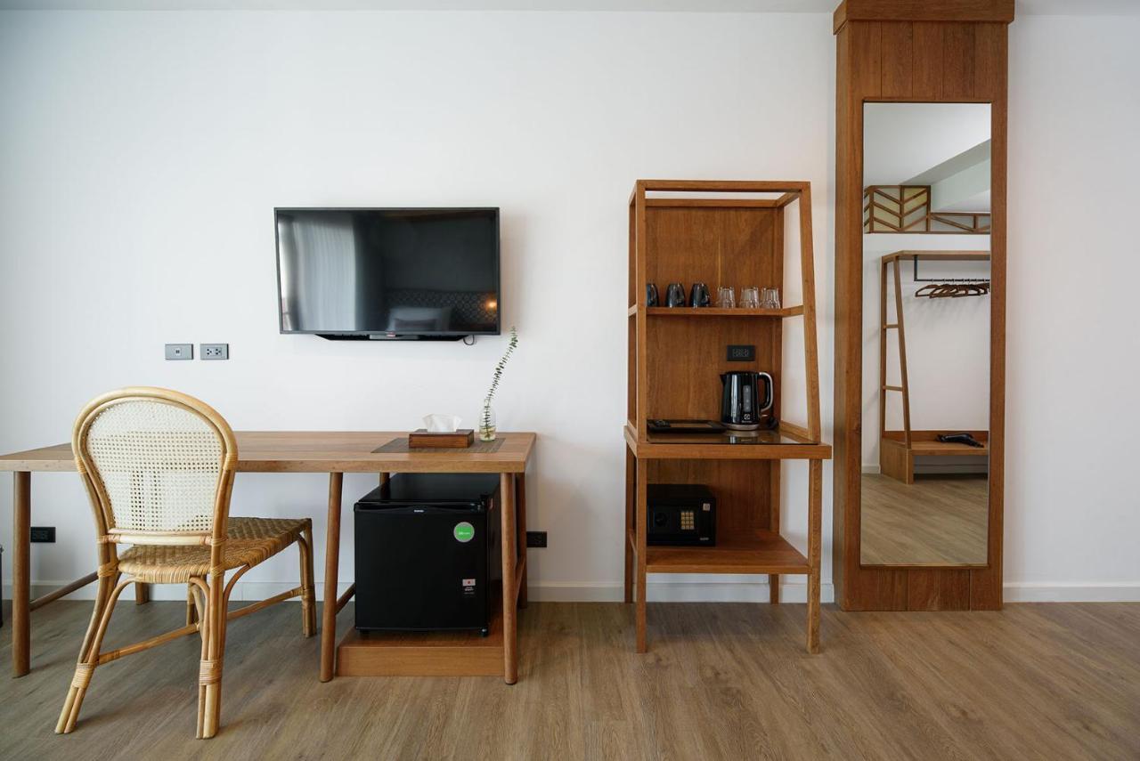 Himku Hotel - Adult Only Chiang Mai Exteriör bild