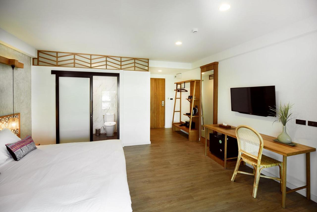 Himku Hotel - Adult Only Chiang Mai Exteriör bild