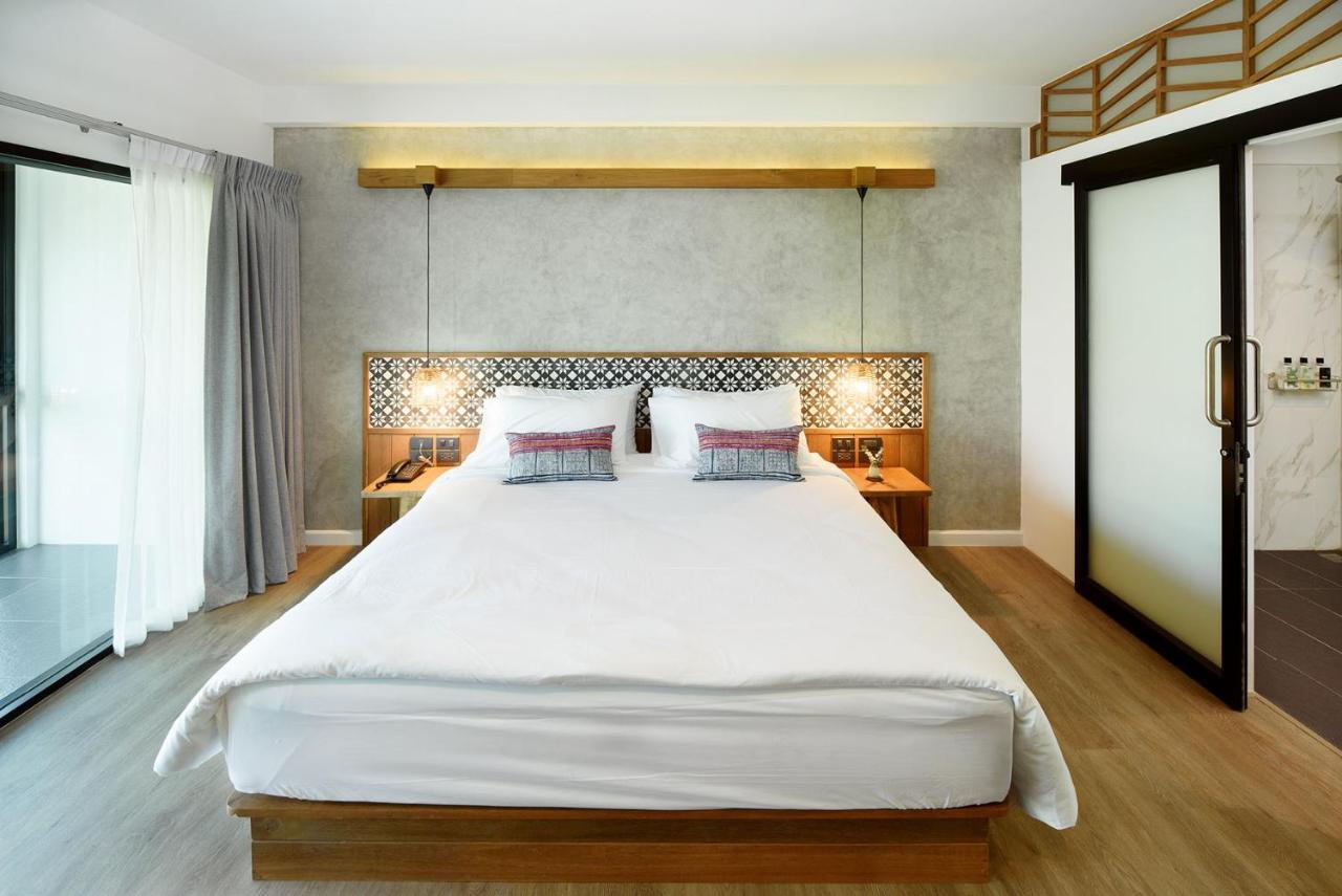 Himku Hotel - Adult Only Chiang Mai Exteriör bild